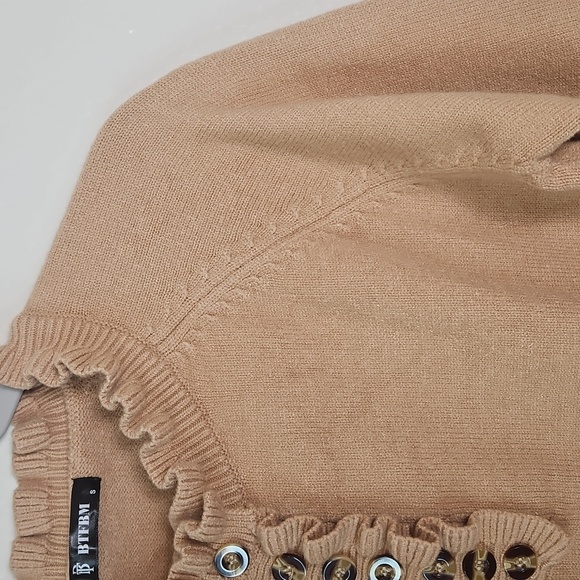 BTFBM Camel Ruffle Button Sweater S - Picture 4 of 12